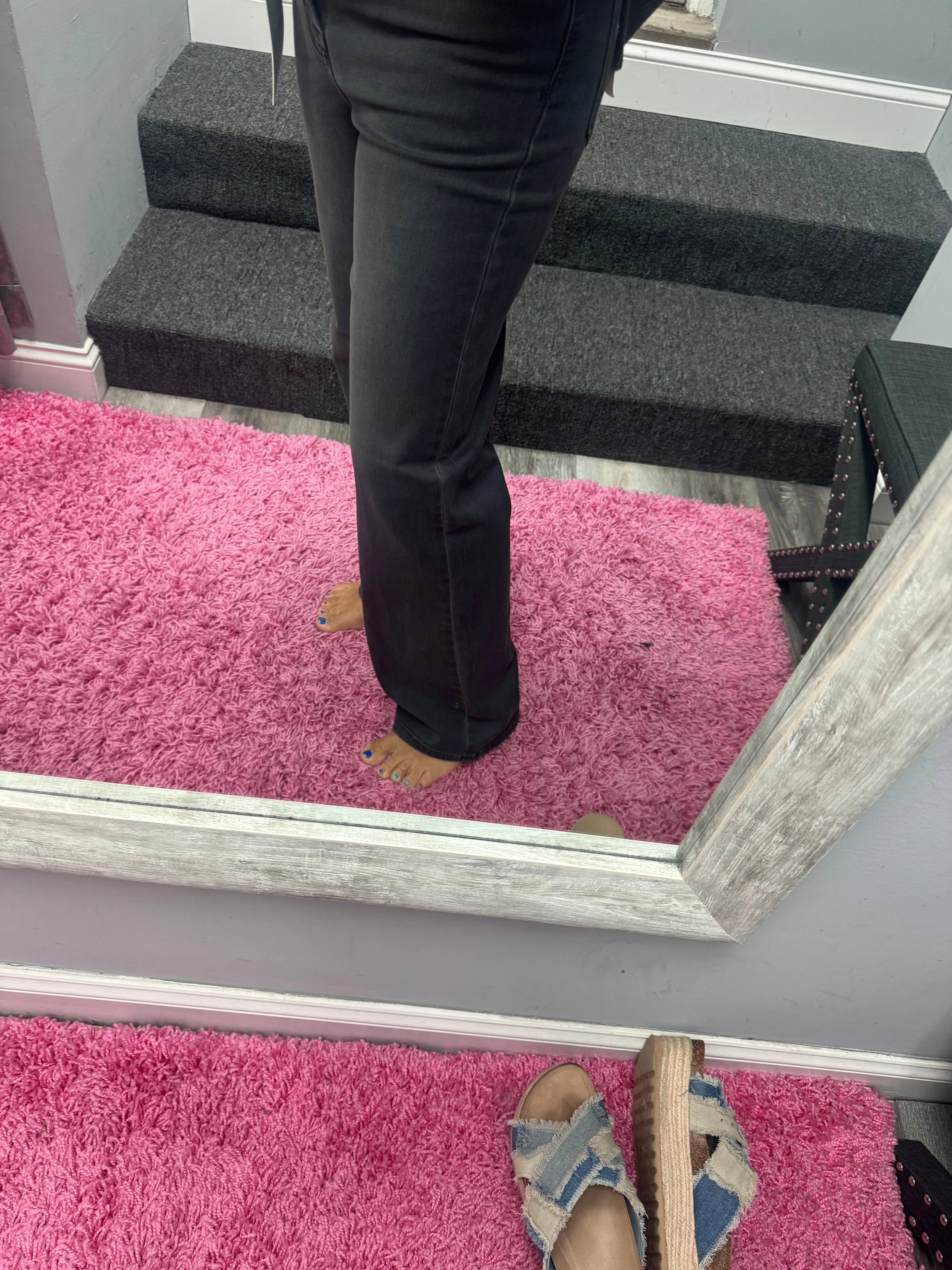 Hidden Logan Black High Rise 31in Inseam Dad Jean