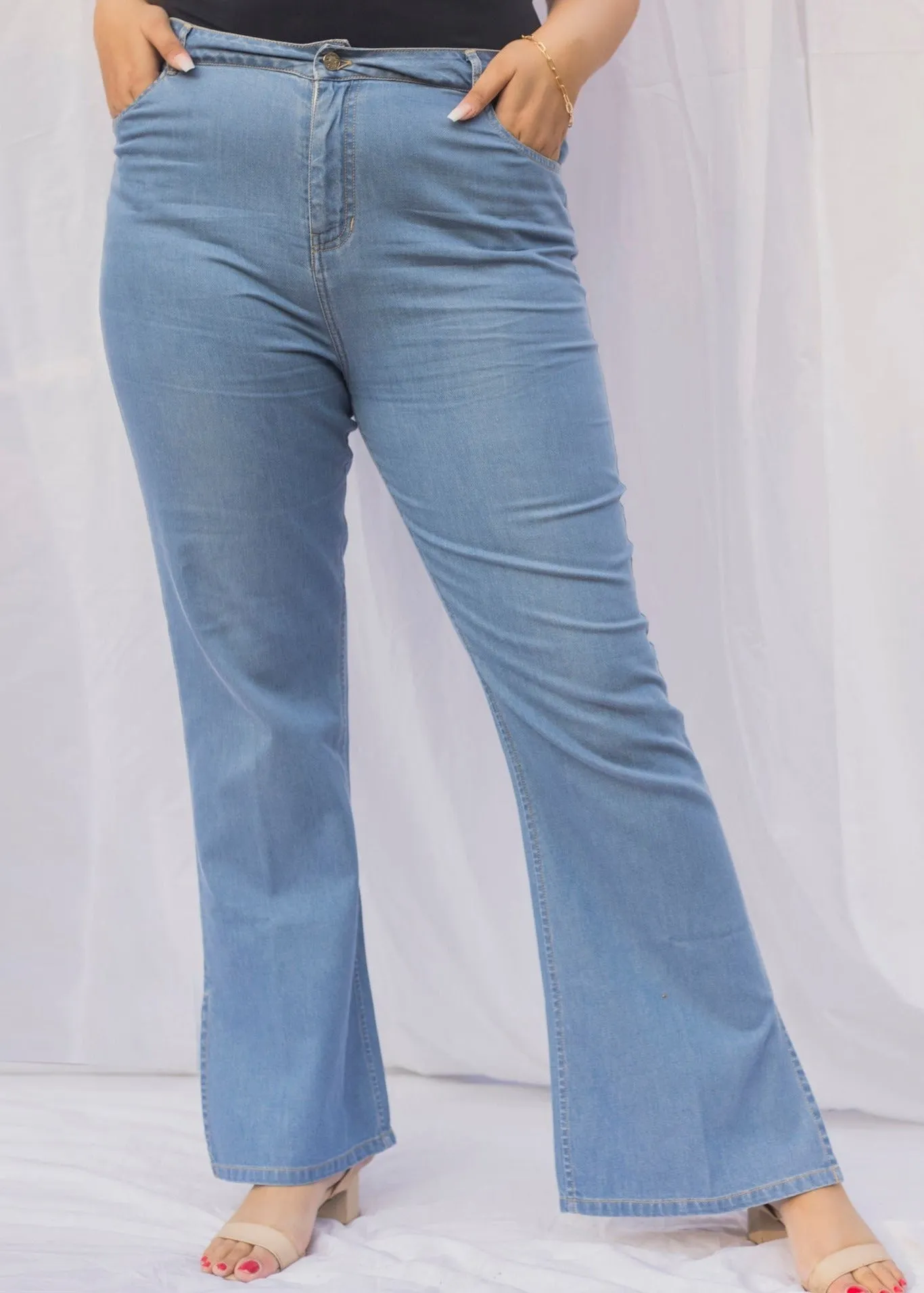 Lorie Bootcut Jeans