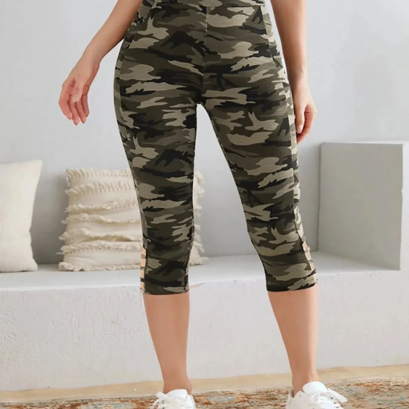 Plus Size Women's Camo Capri Leggings with Side Stripe Cutouts Stylish High Elasticity Knit Sporty Fashionable Casual Pants