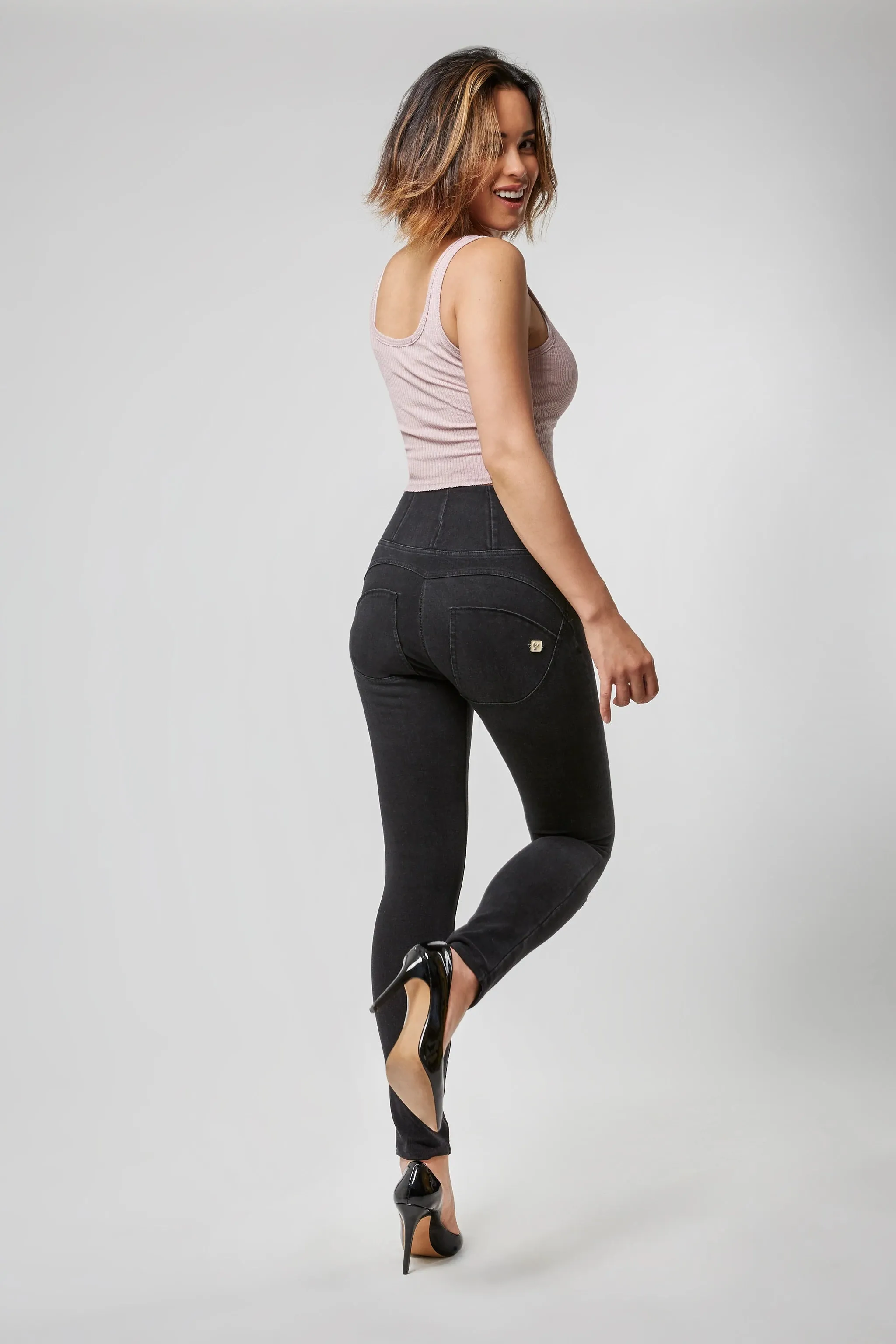 (WRUP1HS140-J7N) Stretch Denim WR.UP® met Hoge Taille en Scheurtjes